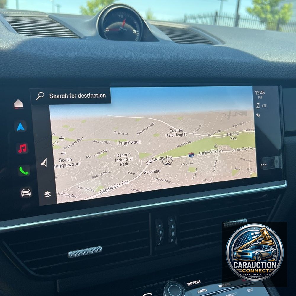 2022 Porsche Cayenne Base