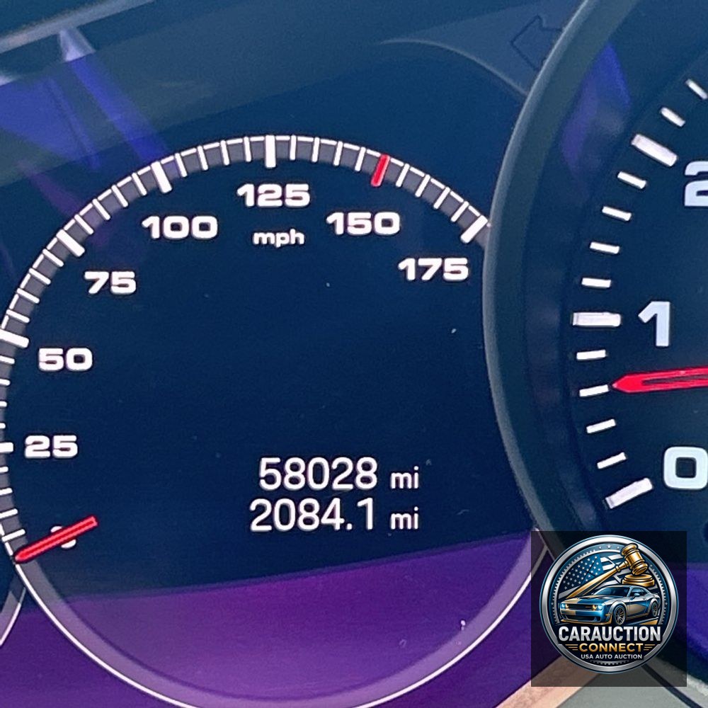 2022 Porsche Cayenne Base