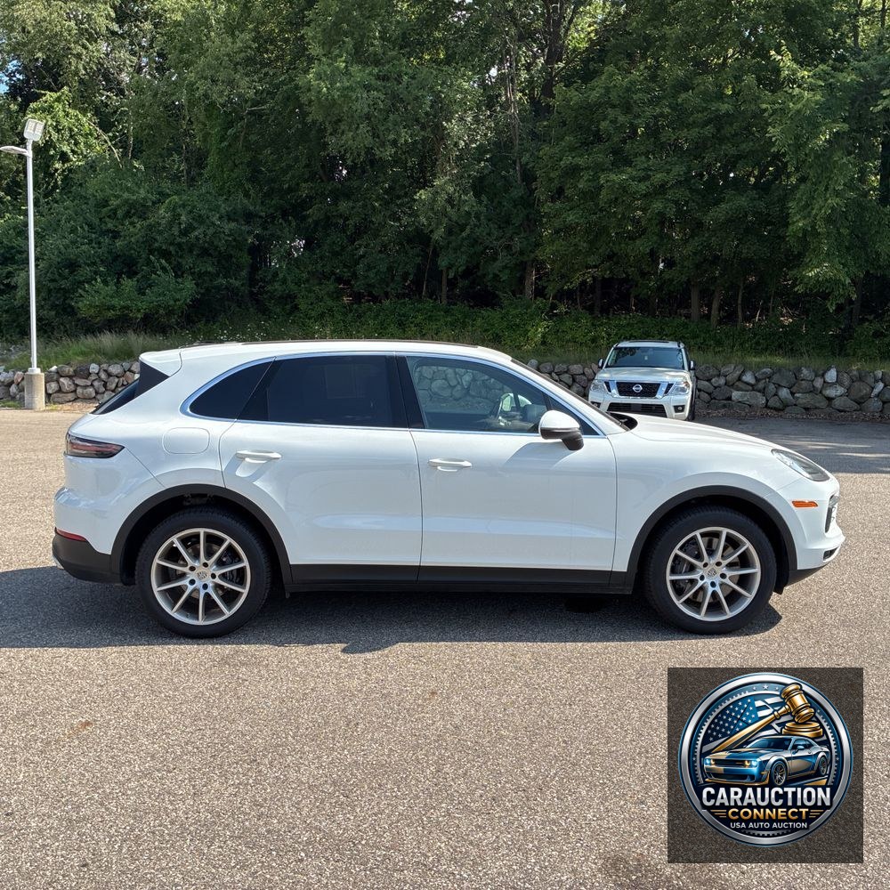 2023 Porsche Cayenne Base