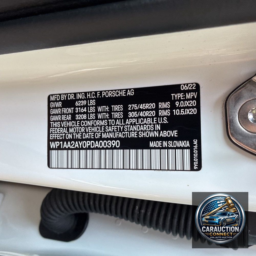 2023 Porsche Cayenne Base