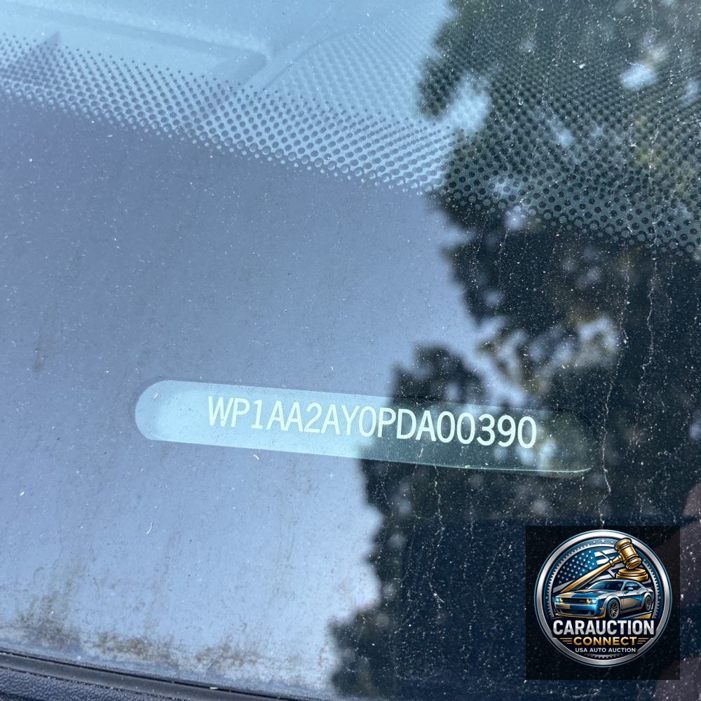 2023 Porsche Cayenne Base
