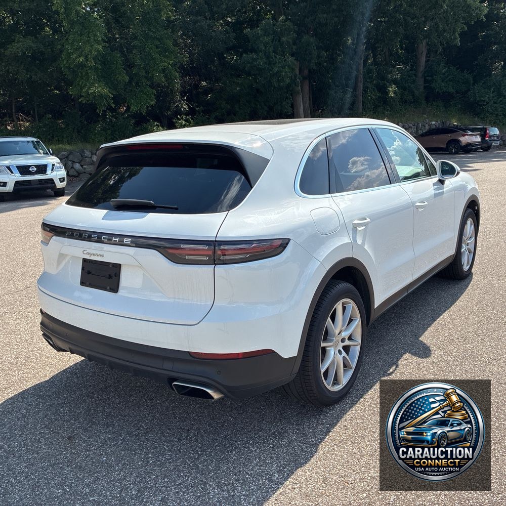 2023 Porsche Cayenne Base