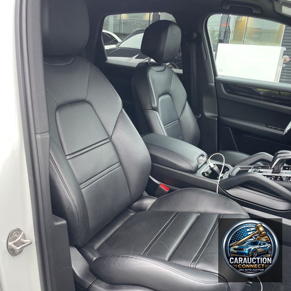 2021 Porsche Cayenne Base