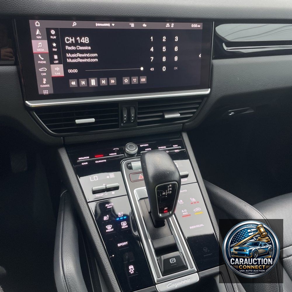 2021 Porsche Cayenne Base