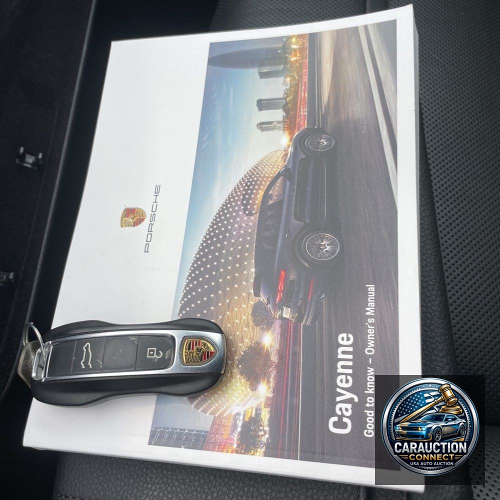 2021 Porsche Cayenne Base