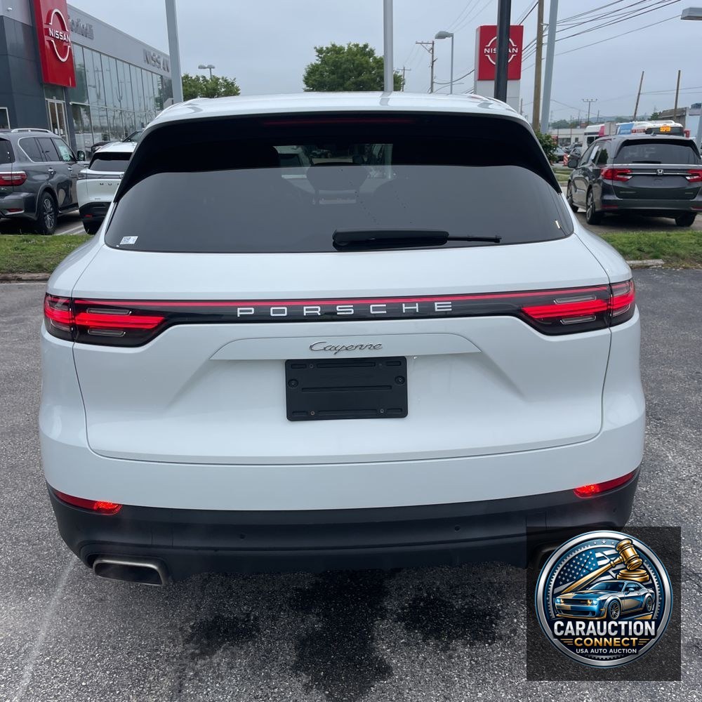 2021 Porsche Cayenne Base