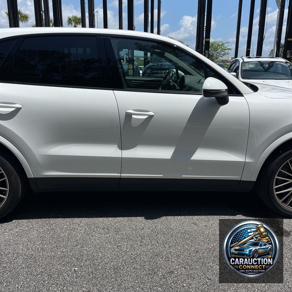 2022 Porsche Cayenne Platinum Edition