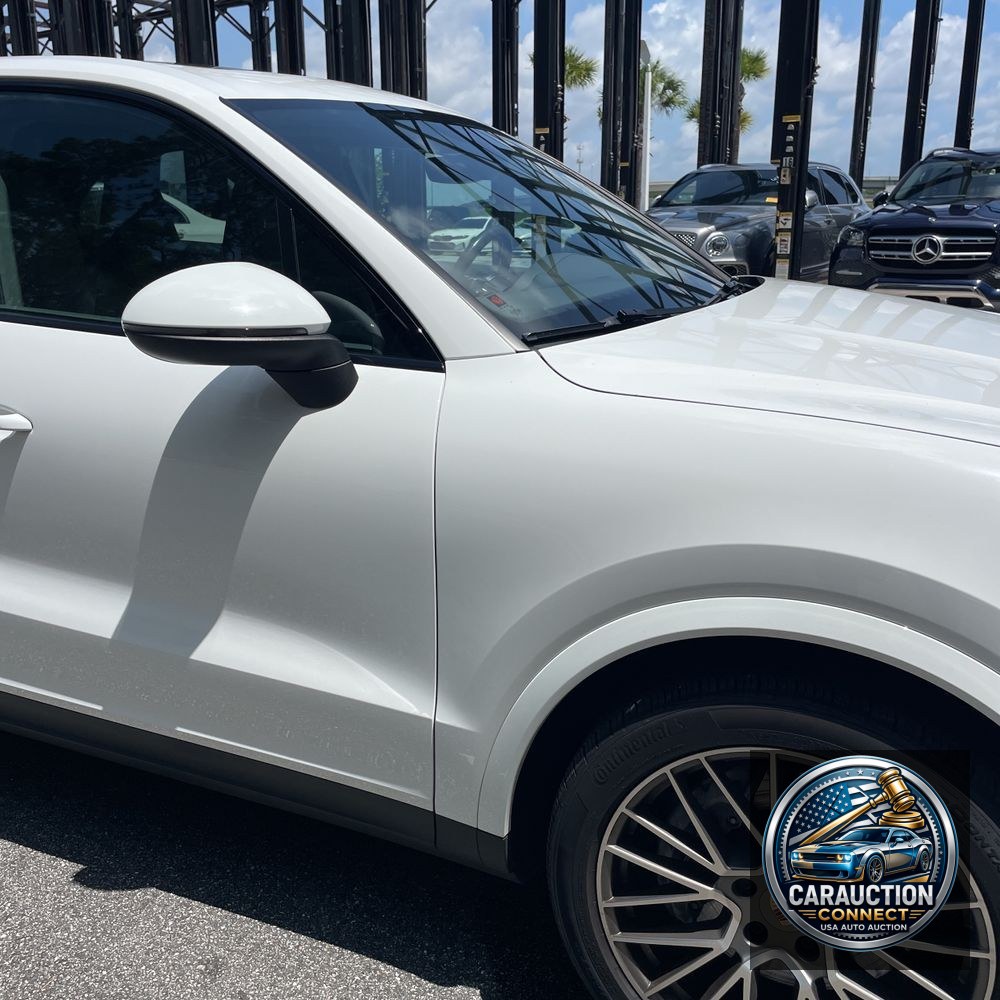 2022 Porsche Cayenne Platinum Edition