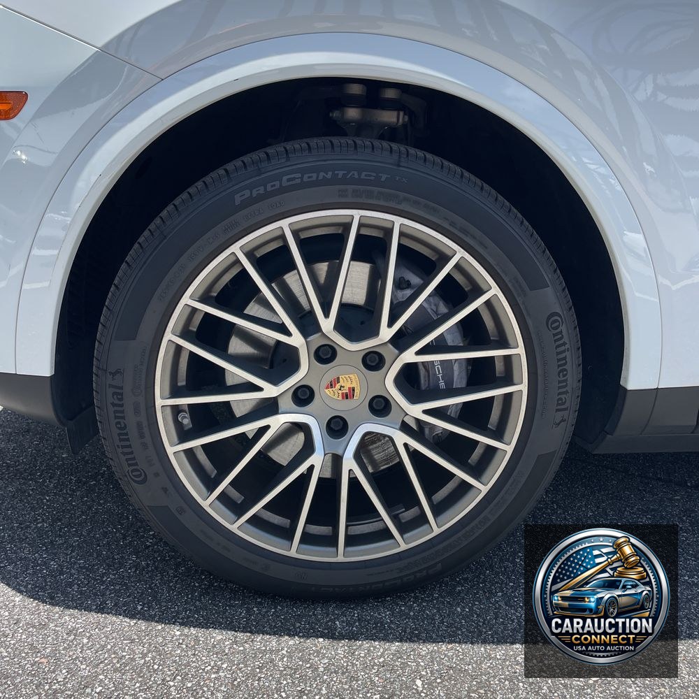 2022 Porsche Cayenne Platinum Edition