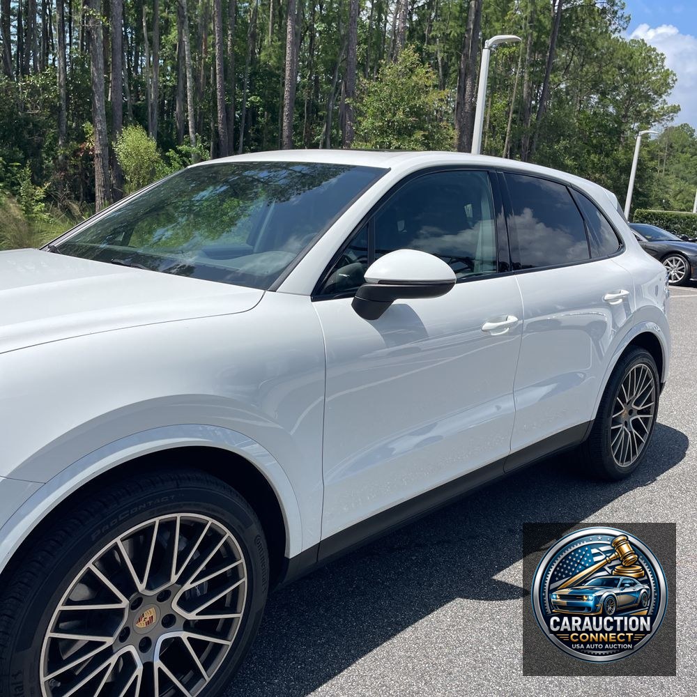 2022 Porsche Cayenne Platinum Edition