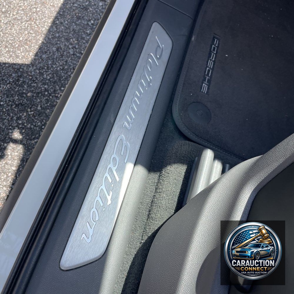 2022 Porsche Cayenne Platinum Edition