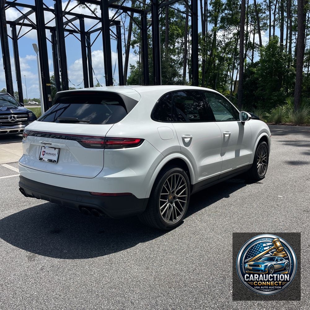 2022 Porsche Cayenne Platinum Edition