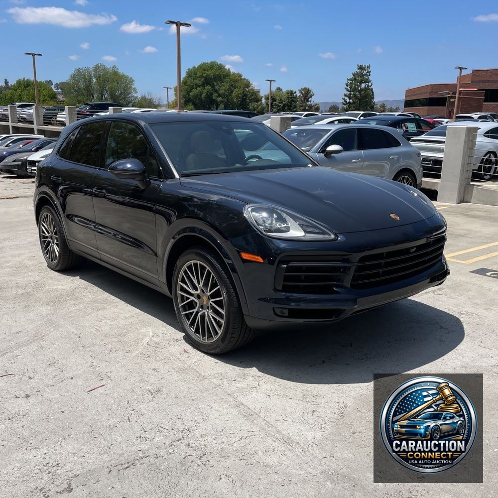 2023 Porsche Cayenne Base