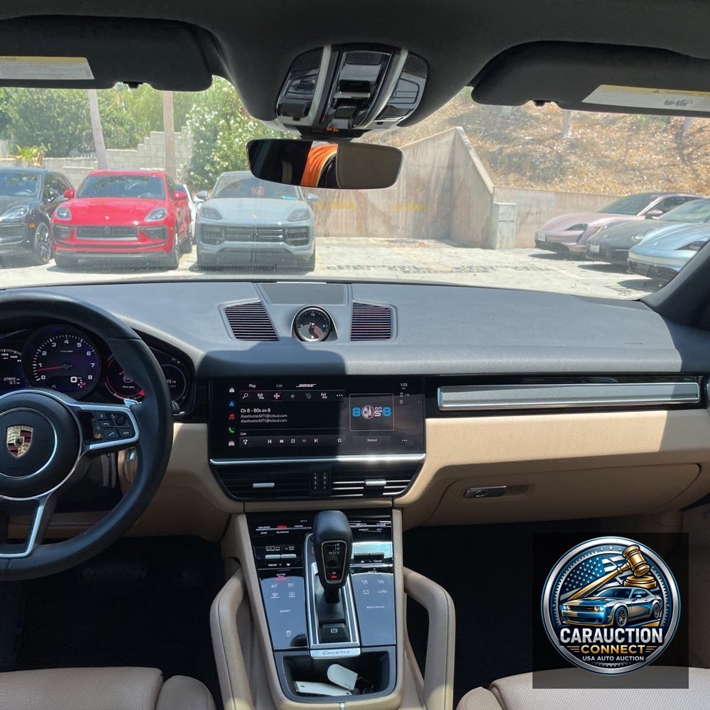 2023 Porsche Cayenne Base