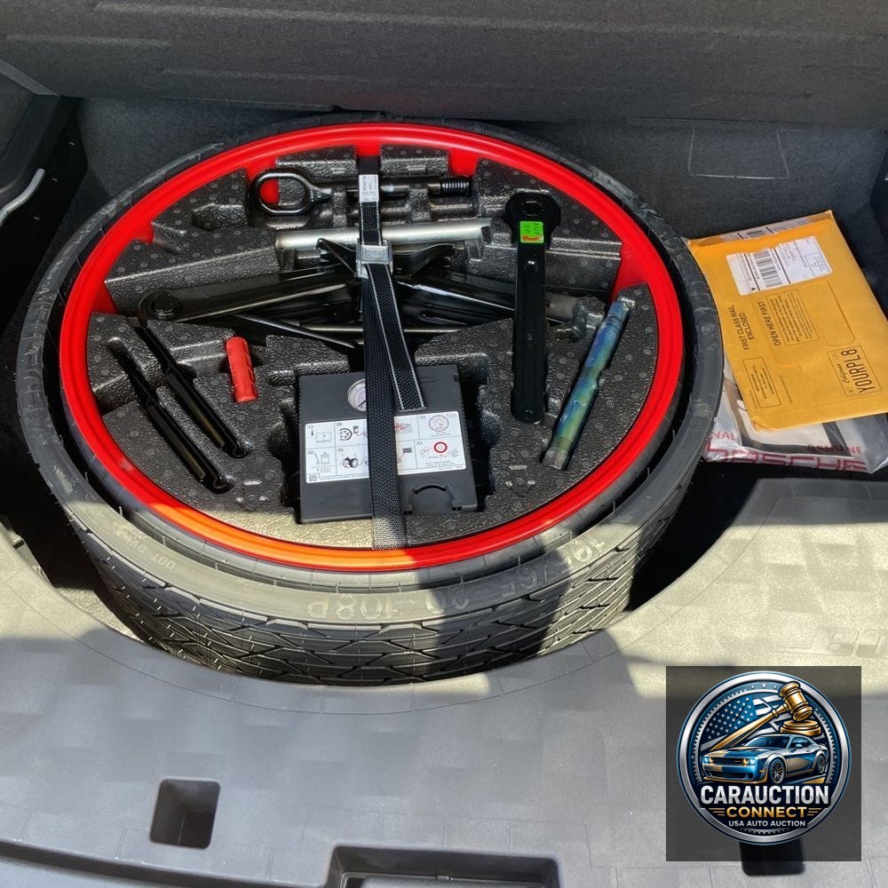 2023 Porsche Cayenne Base