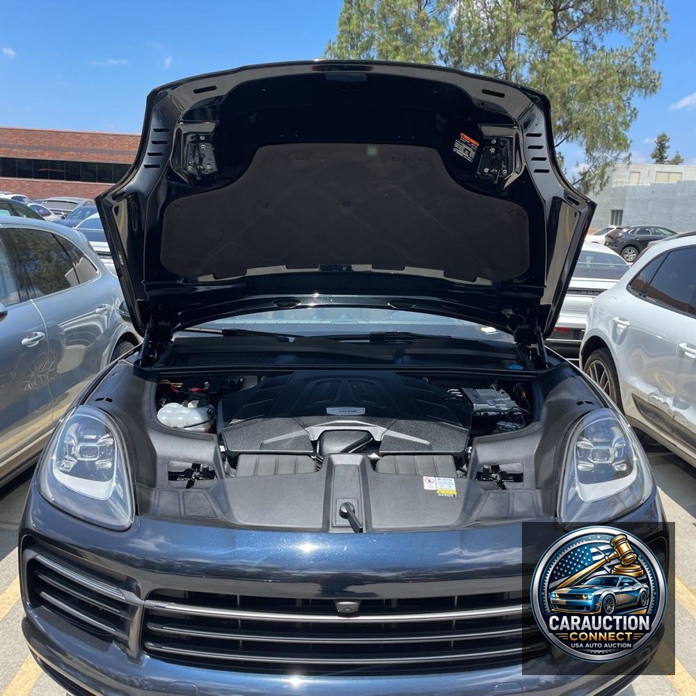 2023 Porsche Cayenne Base