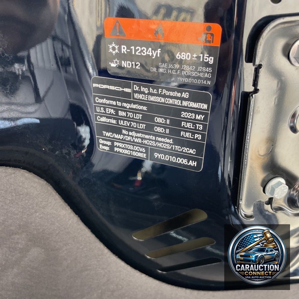 2023 Porsche Cayenne Base