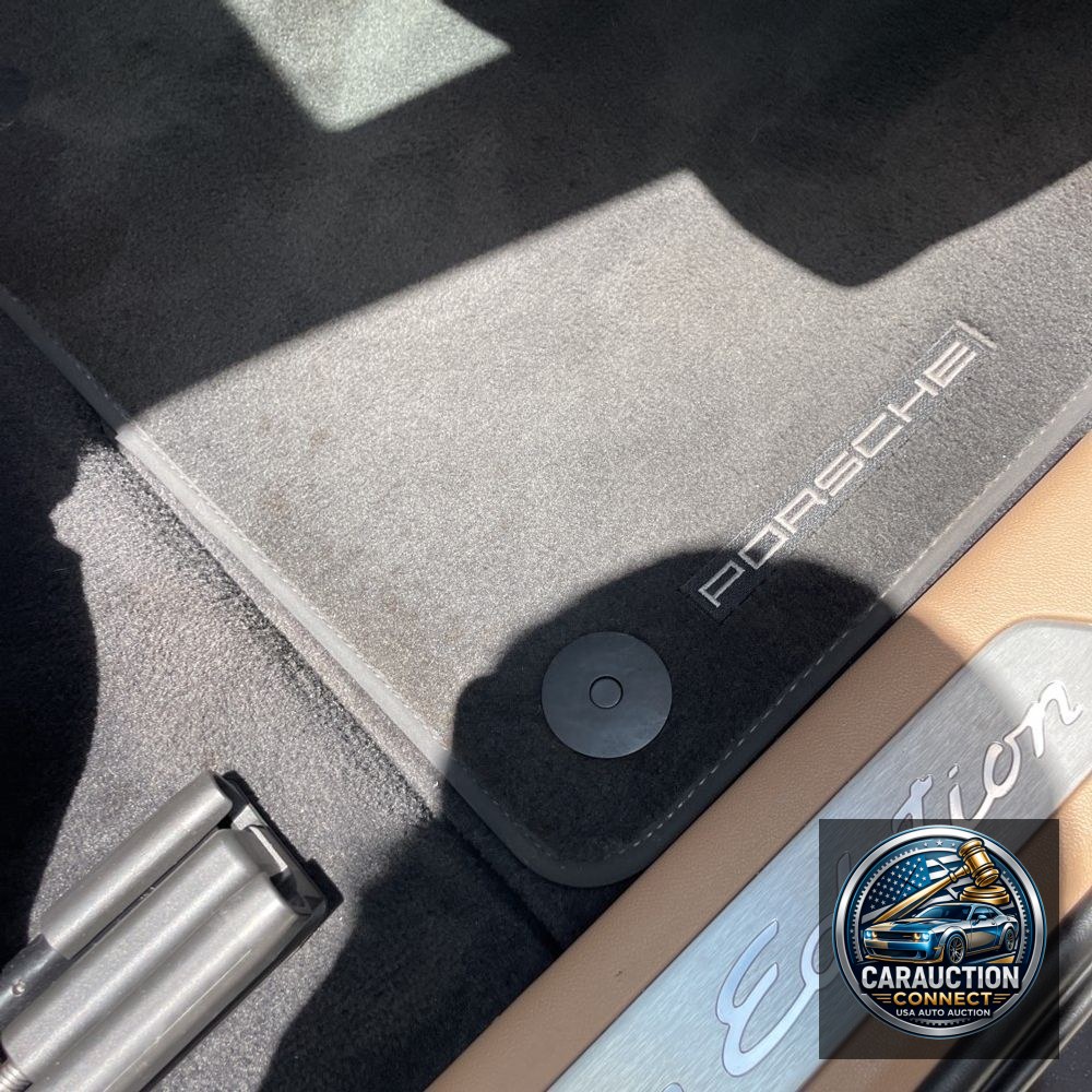 2023 Porsche Cayenne Base