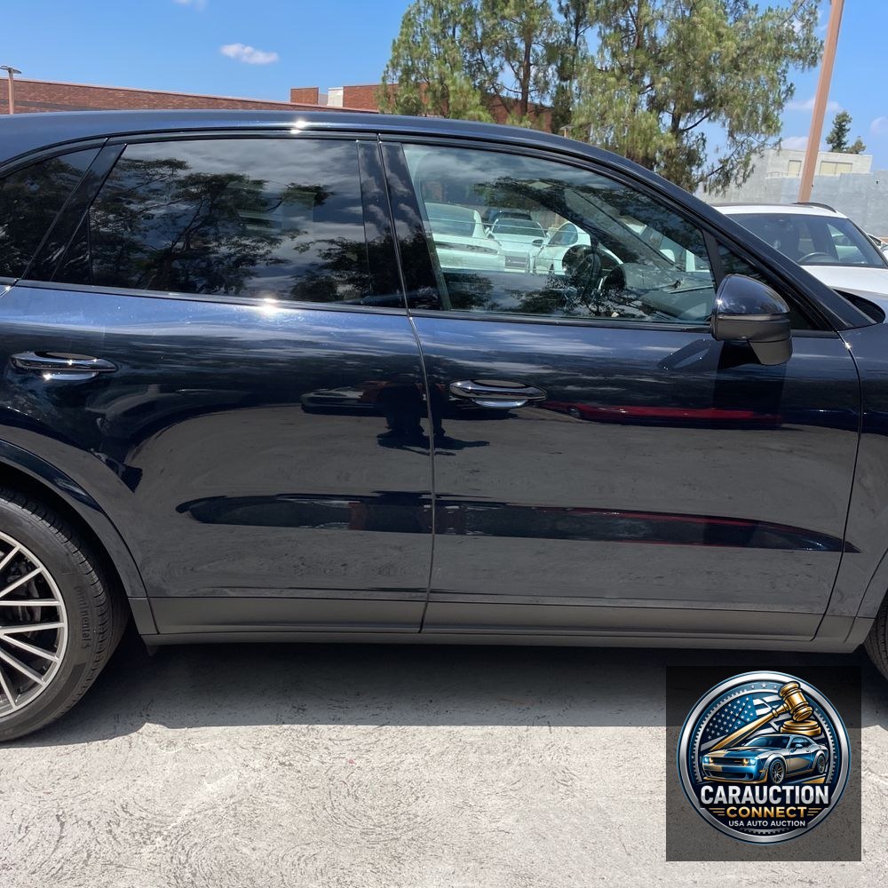 2023 Porsche Cayenne Base