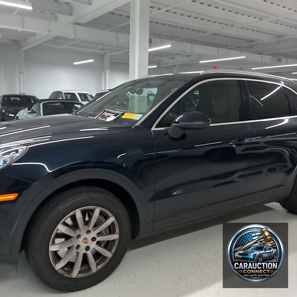 2022 Porsche Cayenne Base