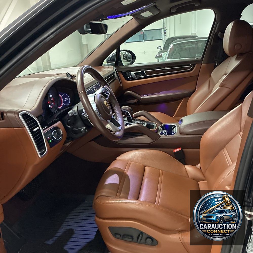 2022 Porsche Cayenne Base
