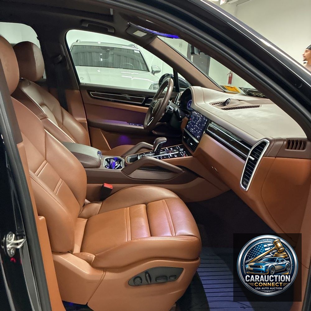 2022 Porsche Cayenne Base