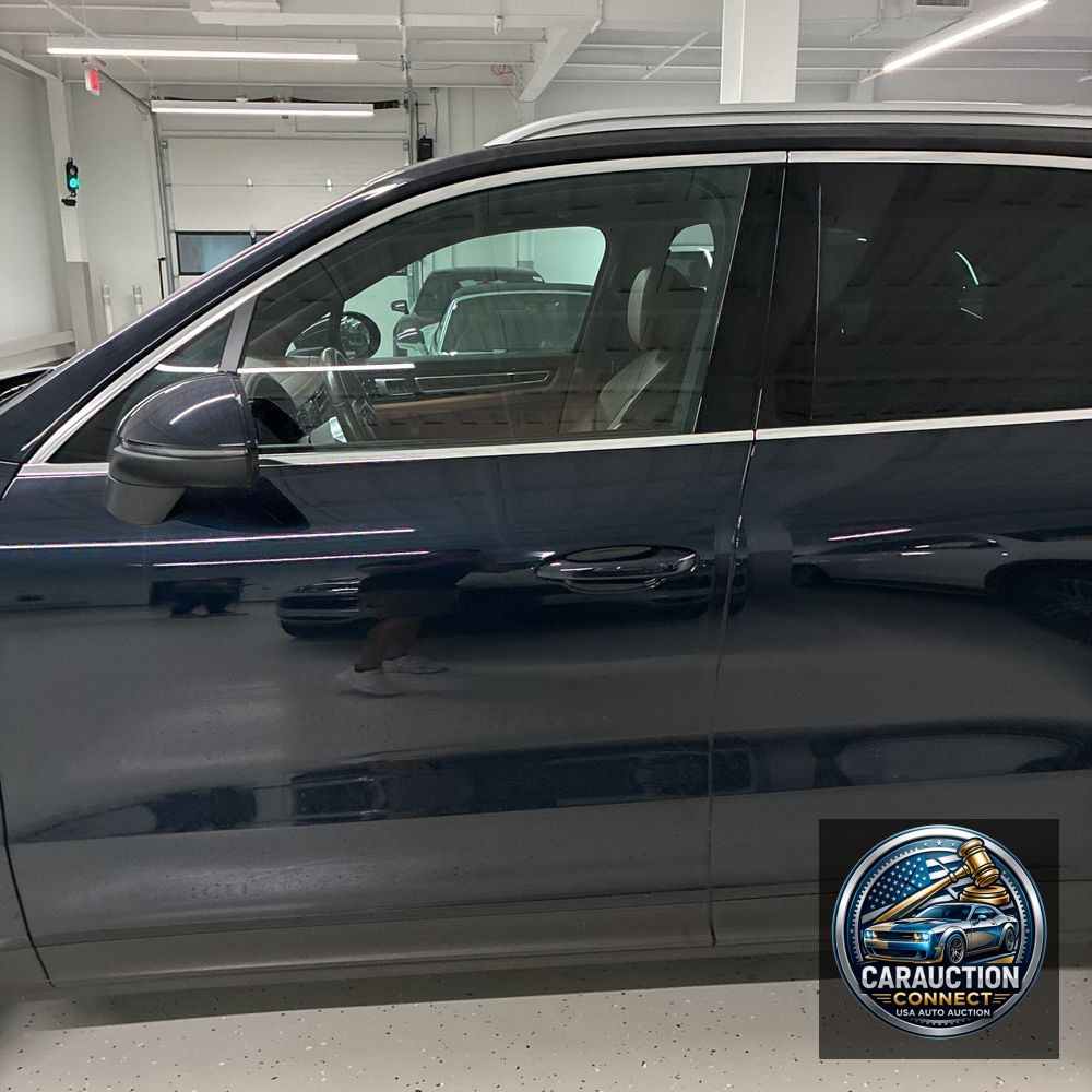 2022 Porsche Cayenne Base