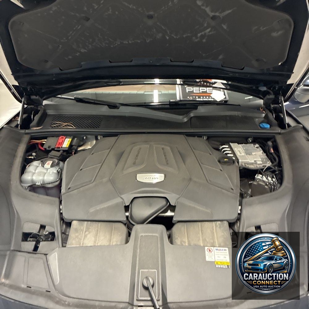2022 Porsche Cayenne Base