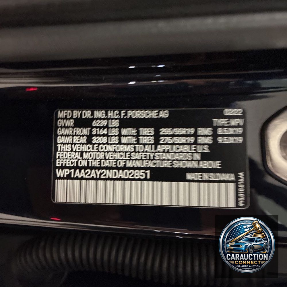 2022 Porsche Cayenne Base
