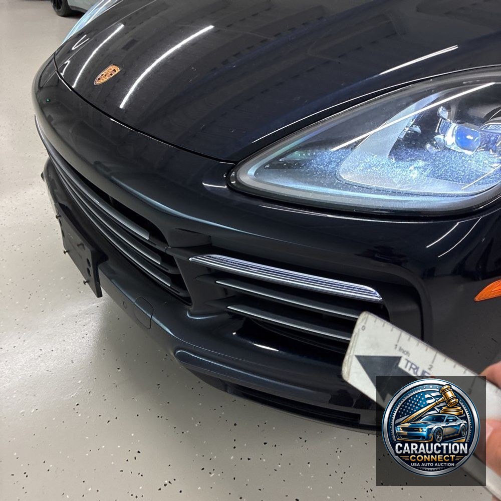 2022 Porsche Cayenne Base
