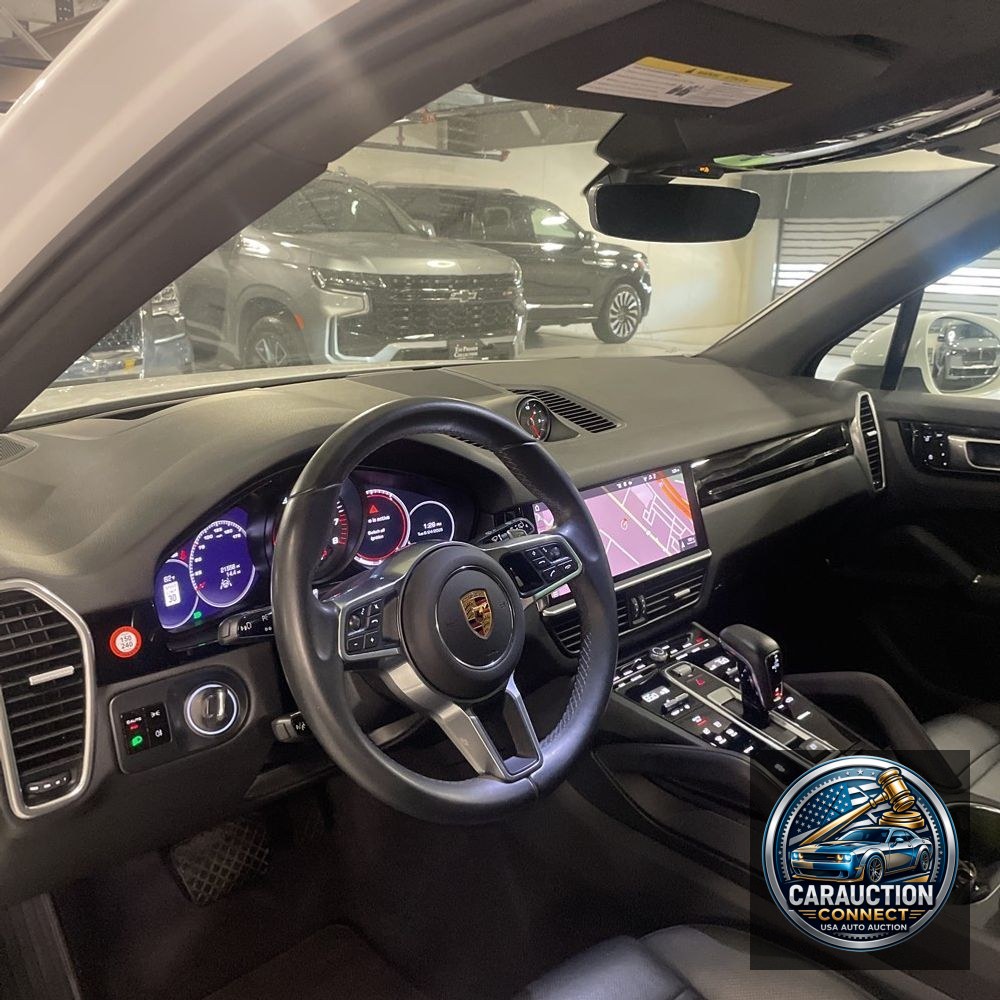 2021 Porsche Cayenne Base