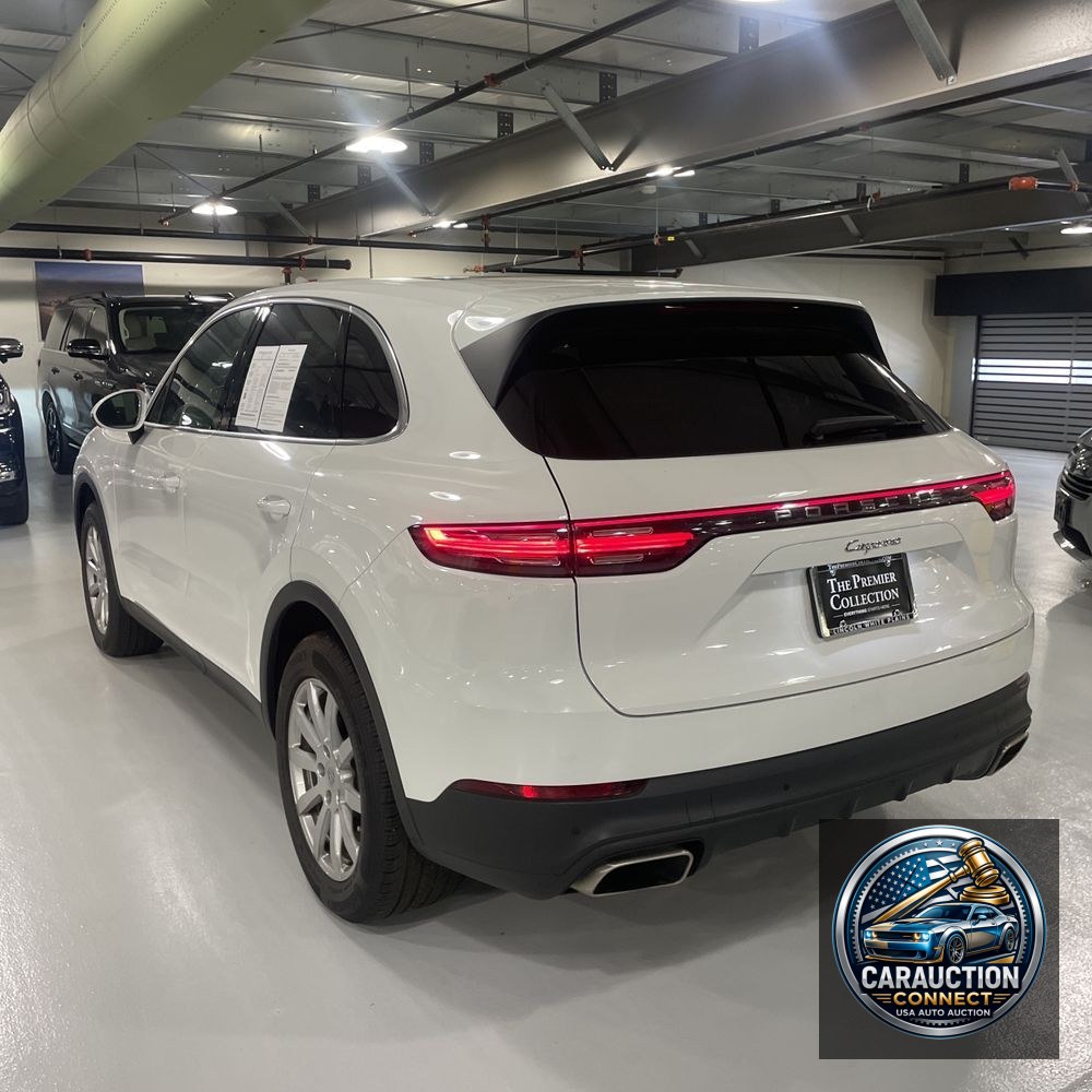 2021 Porsche Cayenne Base