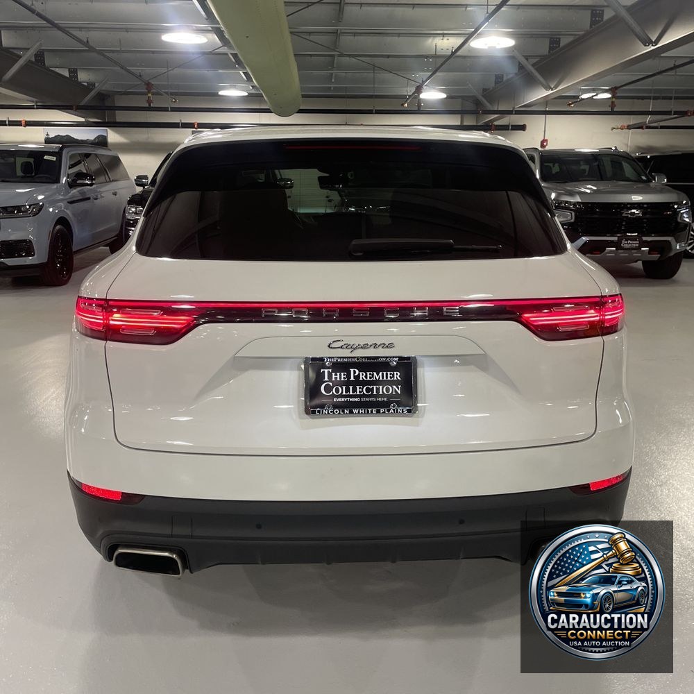 2021 Porsche Cayenne Base