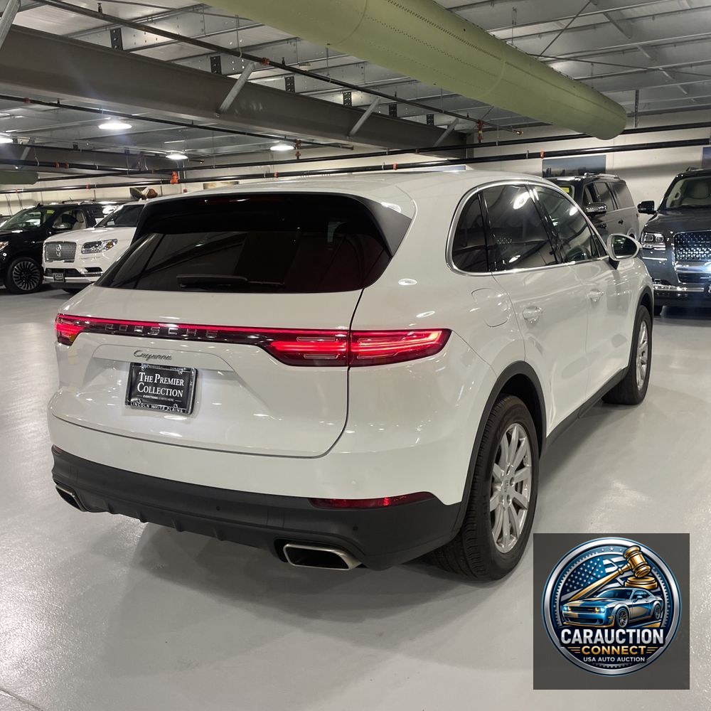 2021 Porsche Cayenne Base