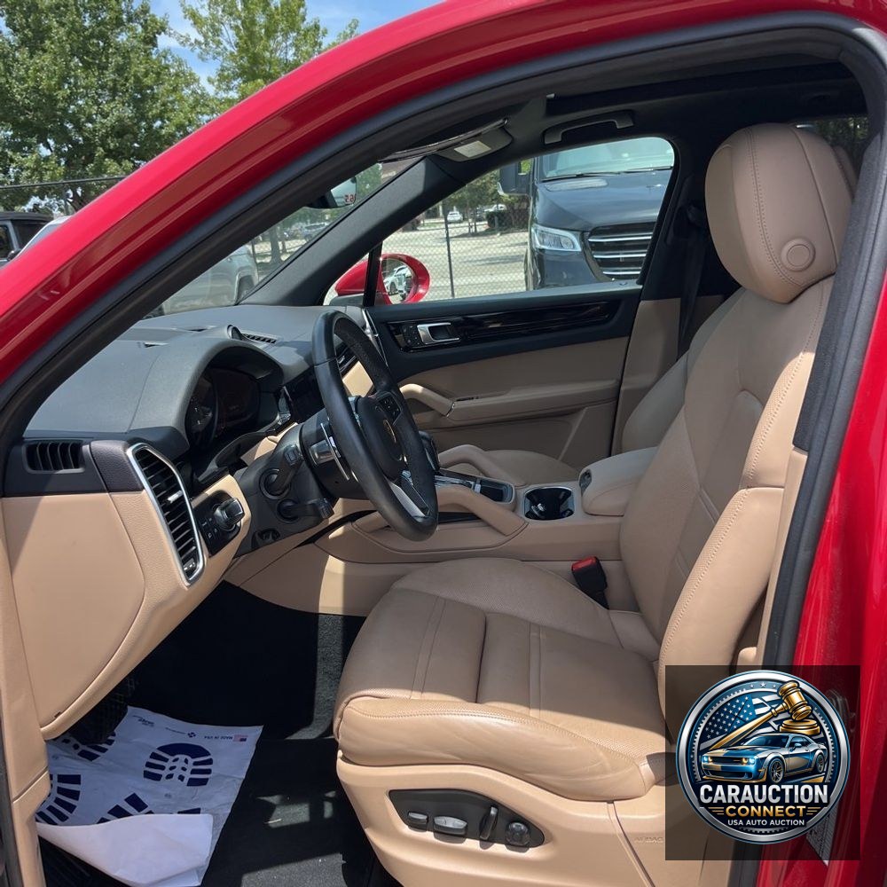 2022 Porsche Cayenne Base