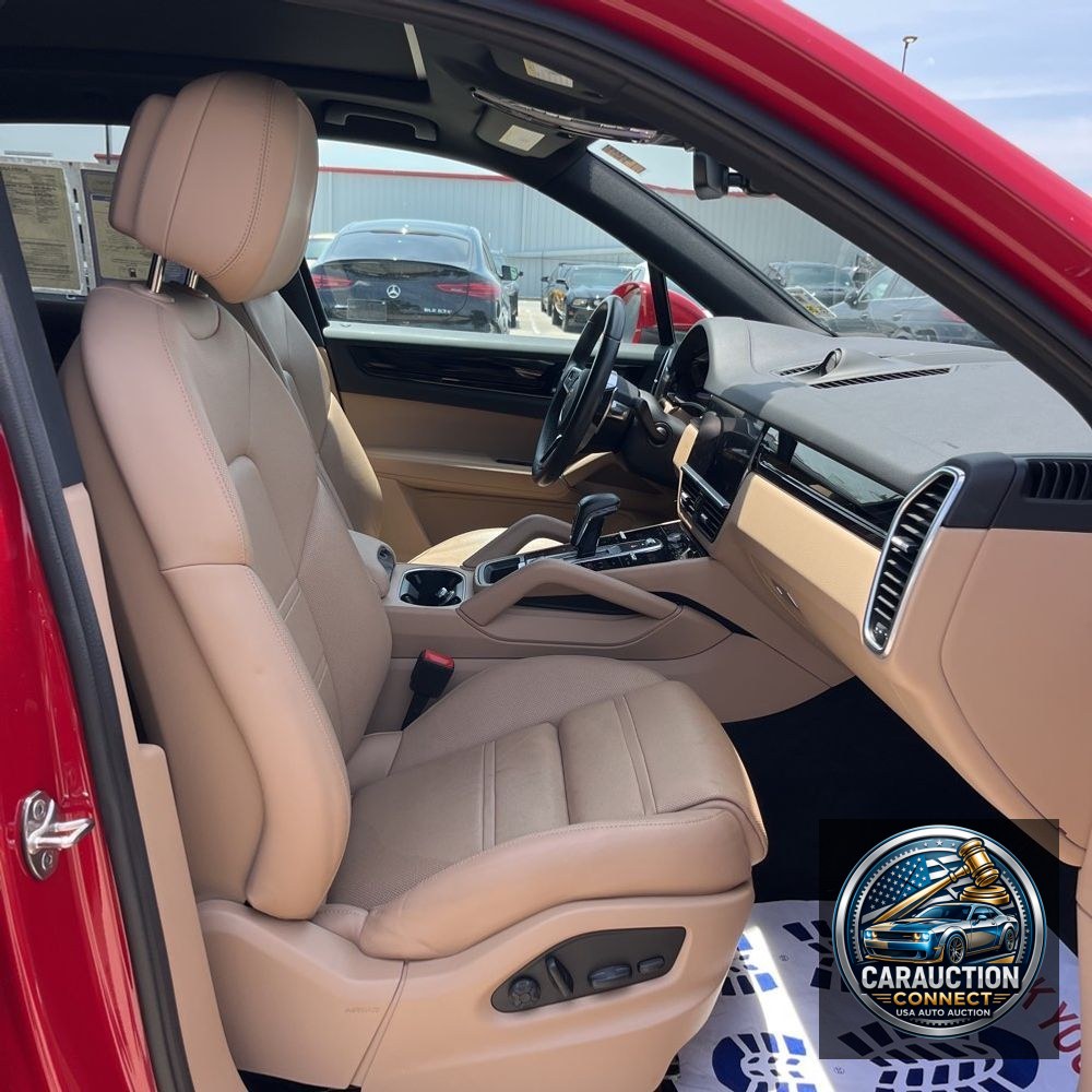 2022 Porsche Cayenne Base