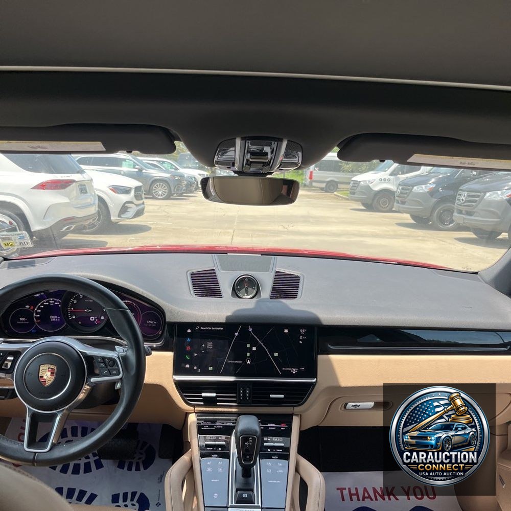 2022 Porsche Cayenne Base