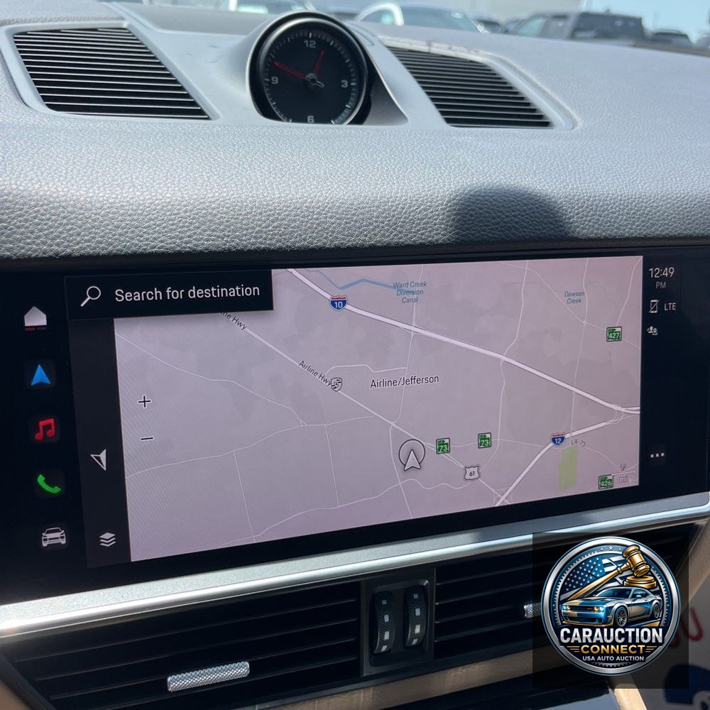2022 Porsche Cayenne Base