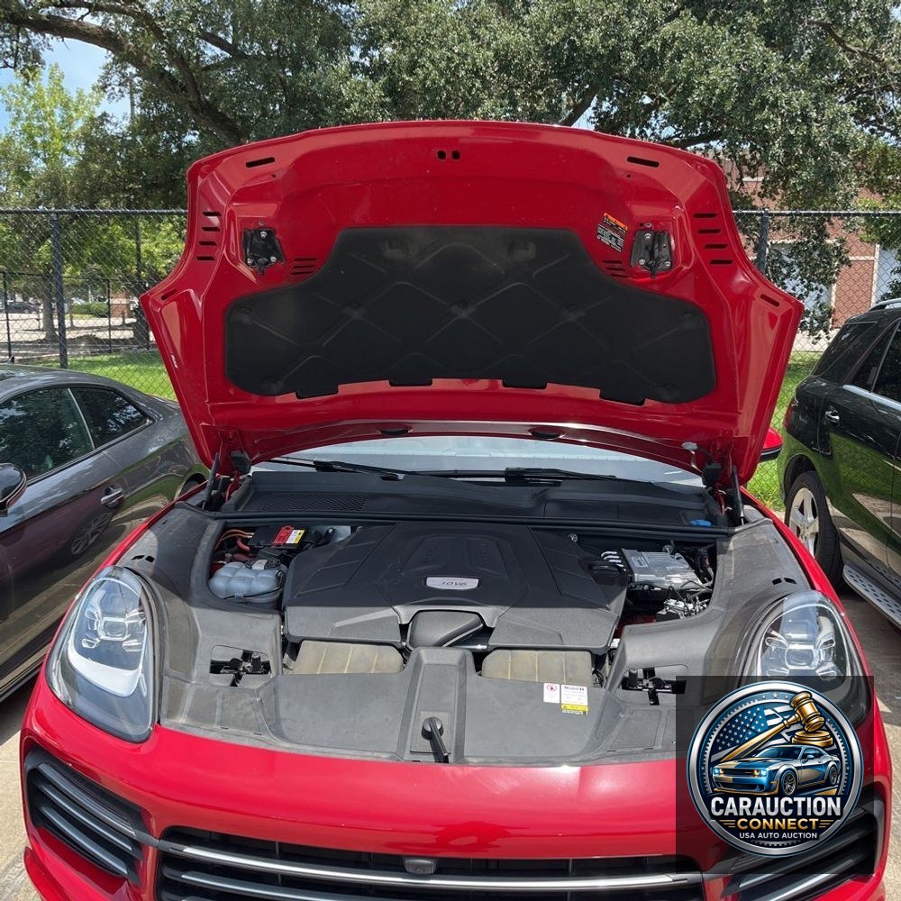 2022 Porsche Cayenne Base
