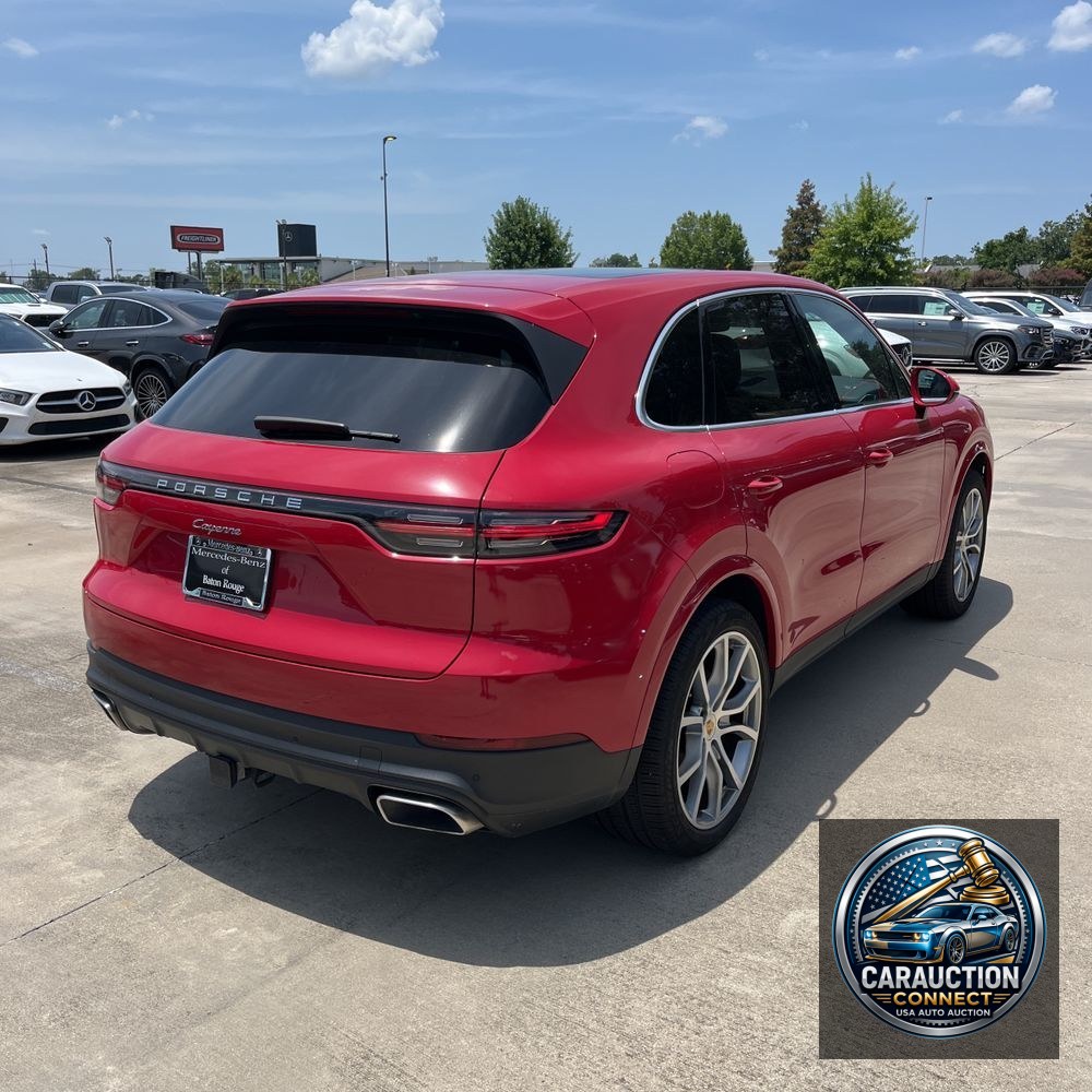 2022 Porsche Cayenne Base