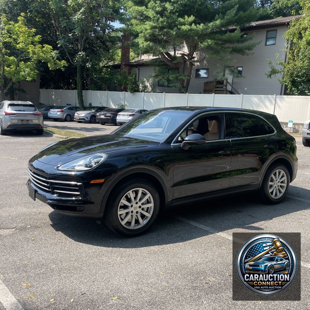 2022 Porsche Cayenne Base