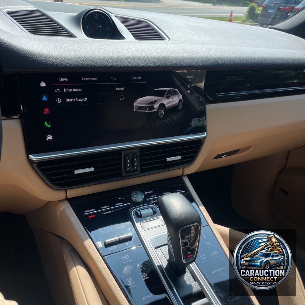 2022 Porsche Cayenne Base