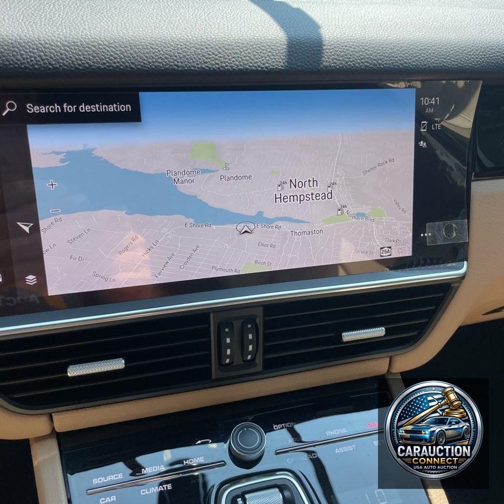 2022 Porsche Cayenne Base