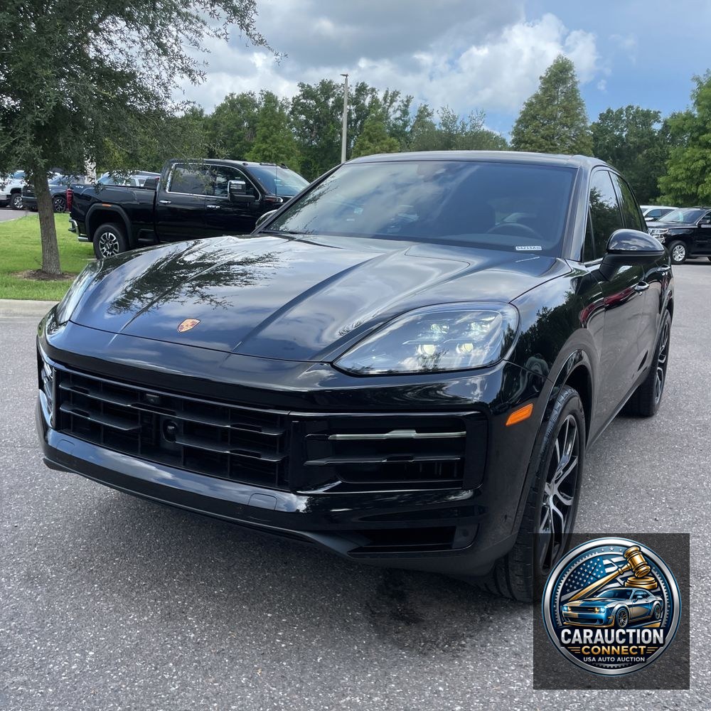 2024 Porsche Cayenne Base