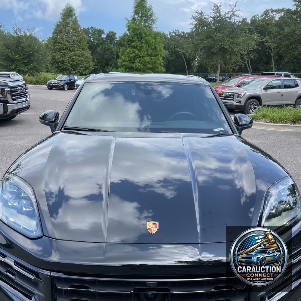 2024 Porsche Cayenne Base