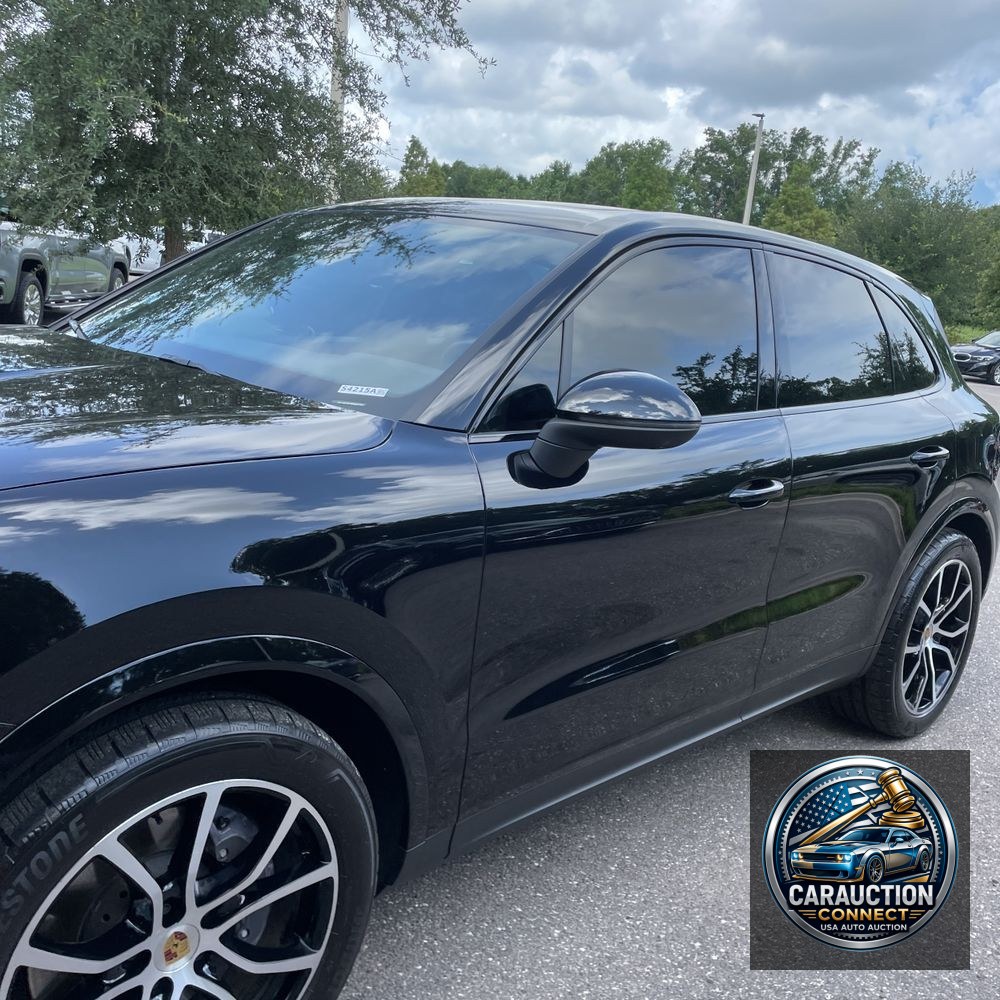 2024 Porsche Cayenne Base