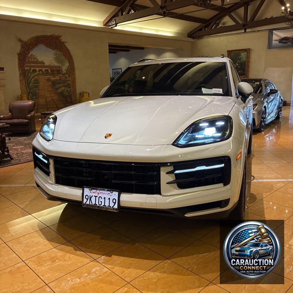 2024 Porsche Cayenne Base