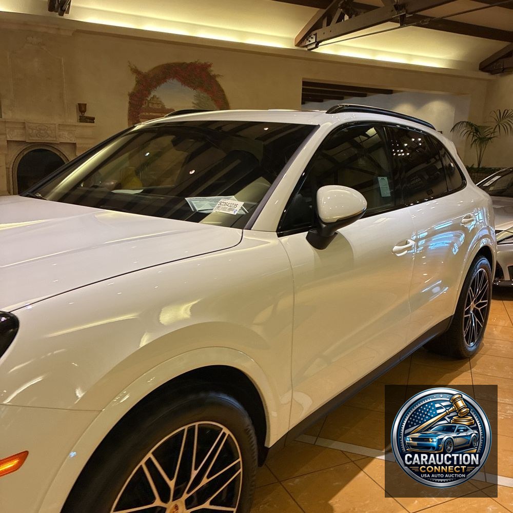 2024 Porsche Cayenne Base