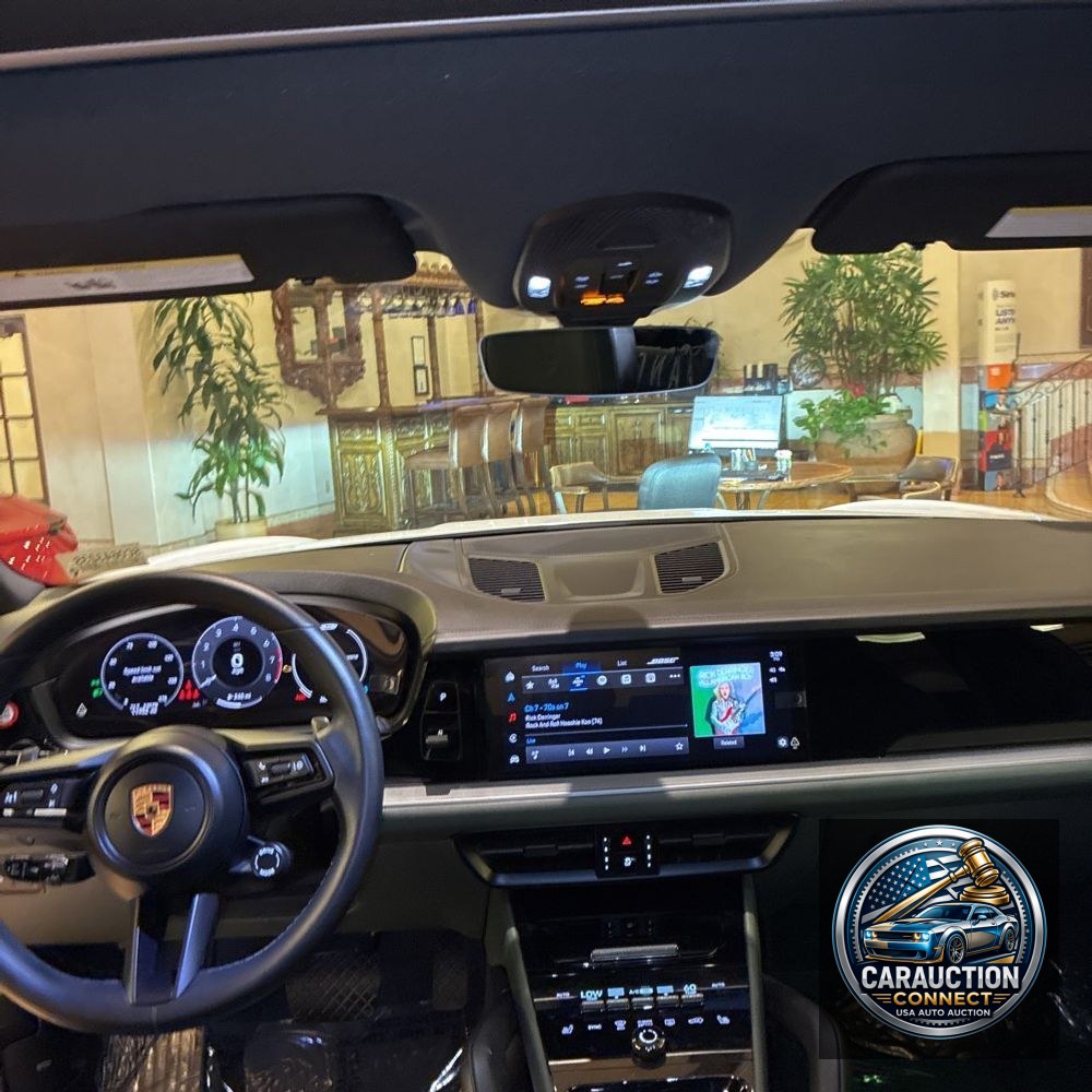 2024 Porsche Cayenne Base