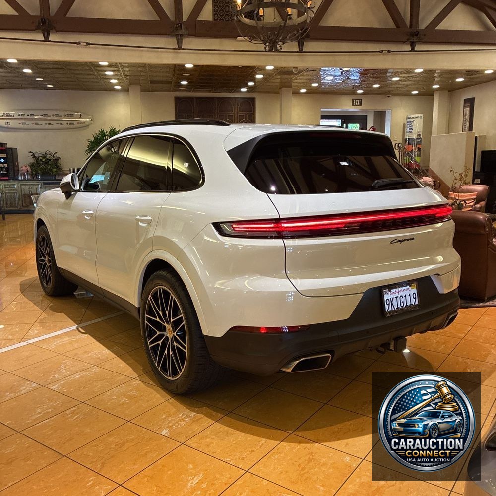 2024 Porsche Cayenne Base